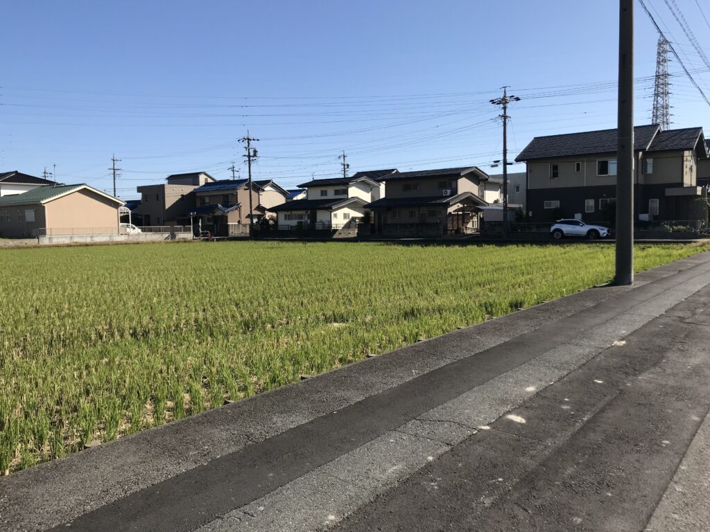 萩原町富田方字柳原　売地