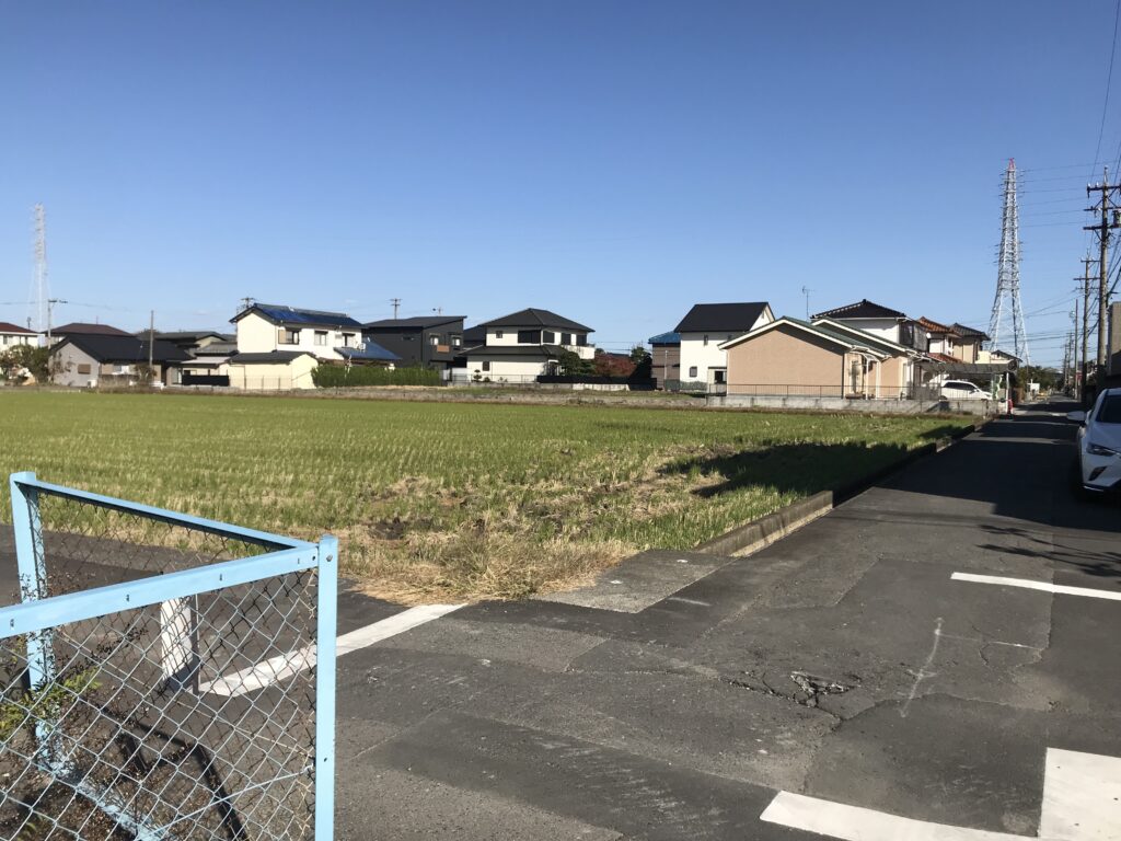 萩原町富田方字柳原　売地